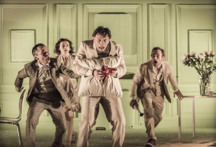 Ubu Roi by Declan Donnellan (c.Johan Persson)