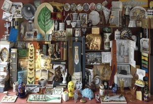 Shop window: a small wunderkammer with vintage pieces by Piero Fornasetti courtesy Fornasetti Archive<br />
