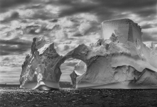 Ice at Antartico, 2005, Salgado/Amazon Images