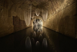 Lost Time (by Studio Glithero in the Epernay cellars), picture Petr Krejci