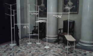 Airbnb and Fabrica: Pascal Hien, Foldhanger (courtesy picture pr/undercover)