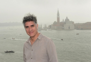 Aravena, pictured by Giorgio Zucchiatti, courtesy Venice Biennale