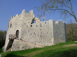 Castello di Toppo (PN, Friuli Venezia Giulia) credits Nicola Badan
