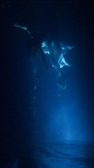 Bill Viola IsoldeÂs Ascension (The Shape of Light in the Space After Death) 2005 - photo courtesy Kira Perov